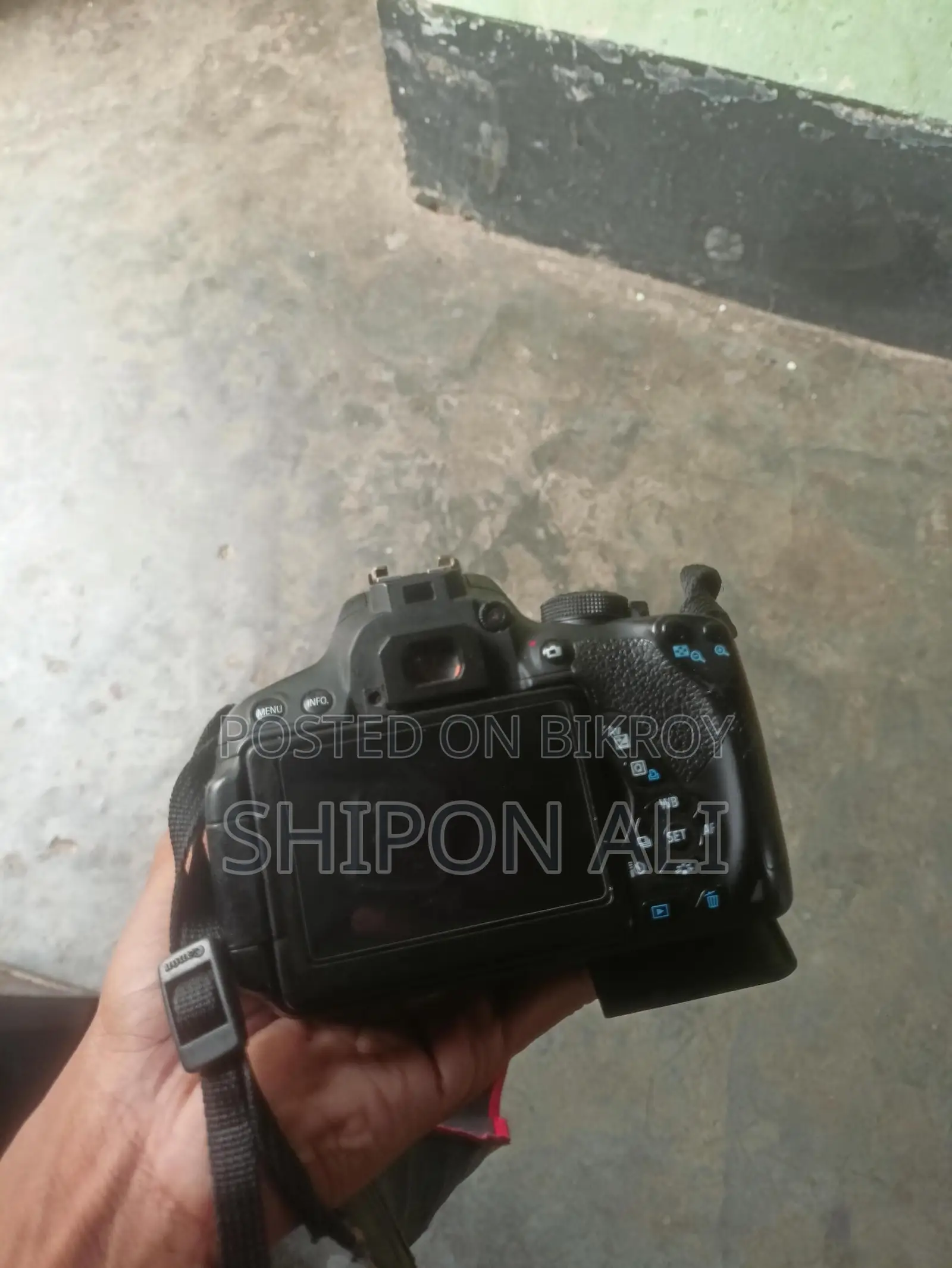 Canon 700d with 55-250 Zoom Lenc