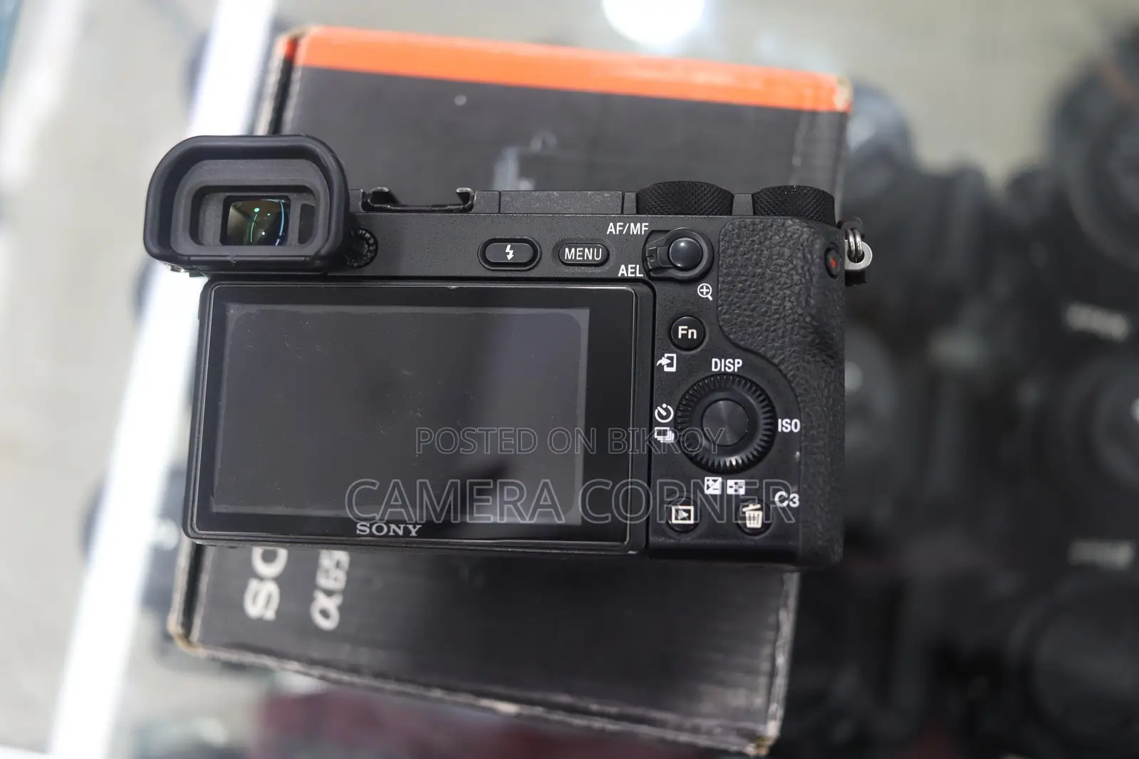 Sony 6500 camera with 16-50mm lens