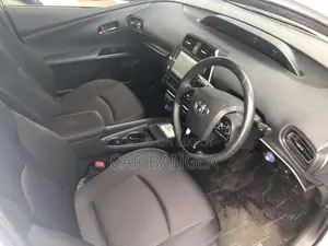 Toyota Prius S SAFETY PLUS 2021