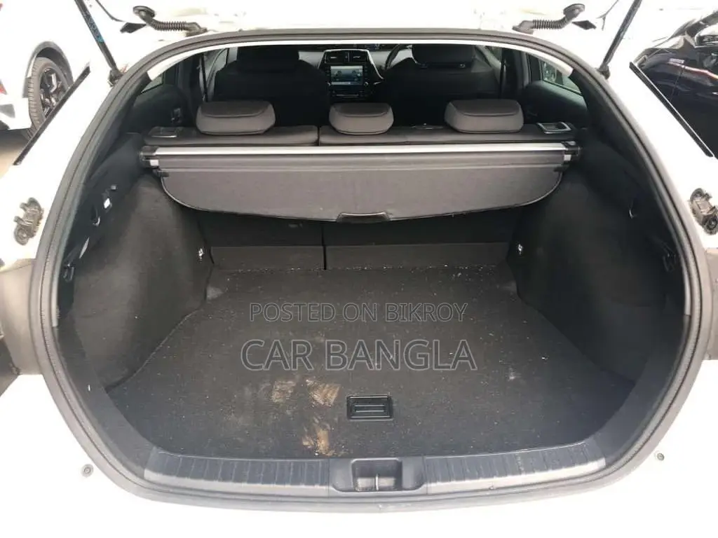 Toyota Prius S SAFETY PLUS 2021