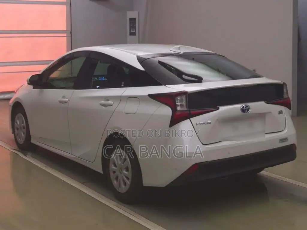 Toyota Prius S SAFETY PLUS 2021