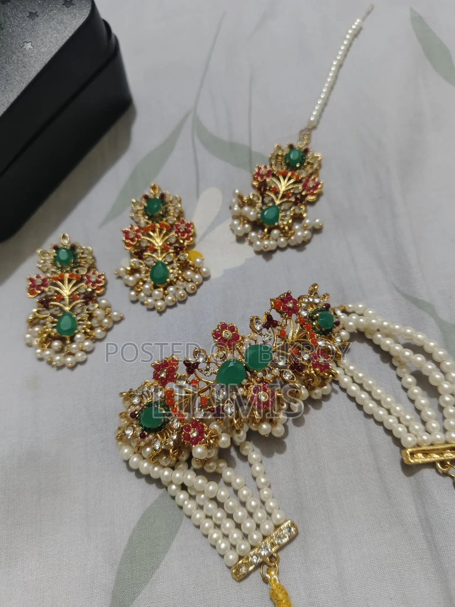Kundon Jwellery Set