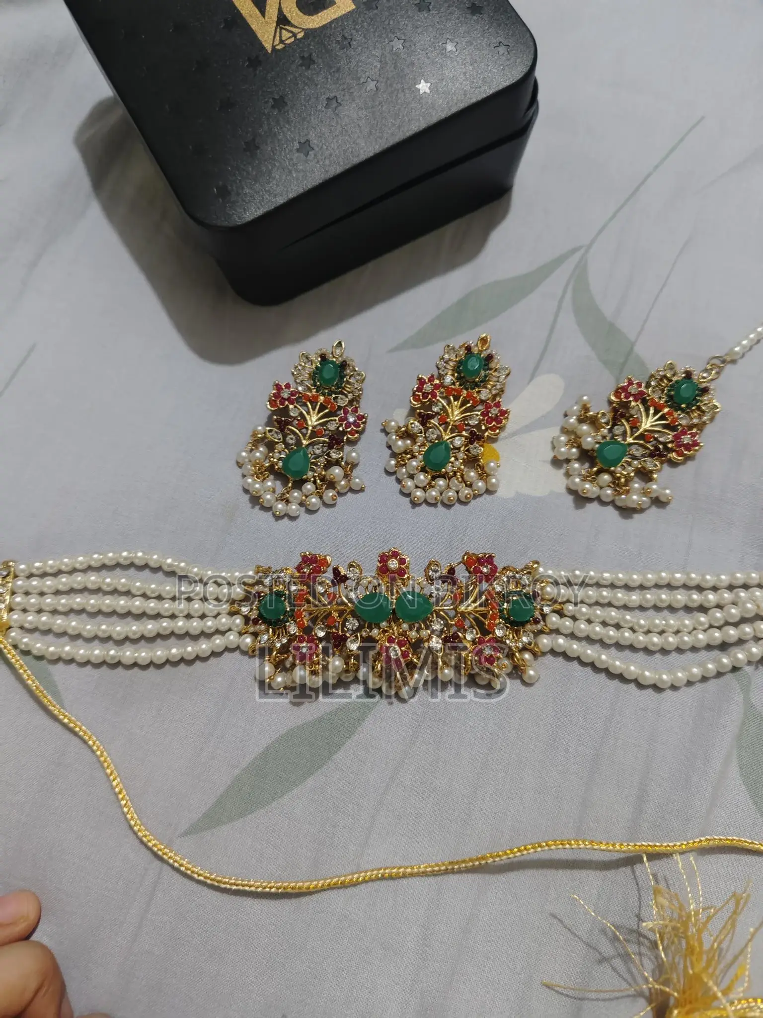 Kundon Jwellery Set