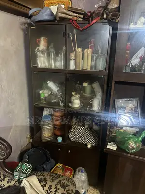 Book Shelf and Show Piece