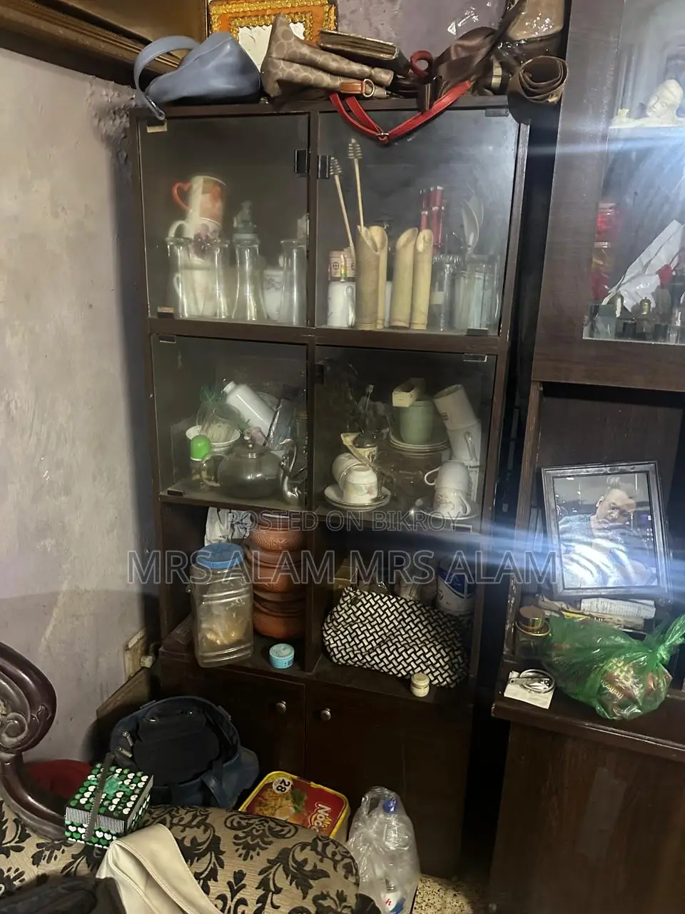Book Shelf and Show Piece