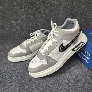 Trendy Sneakers
