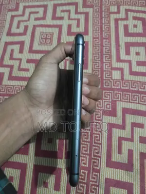 Apple iPhone 11 (Used)