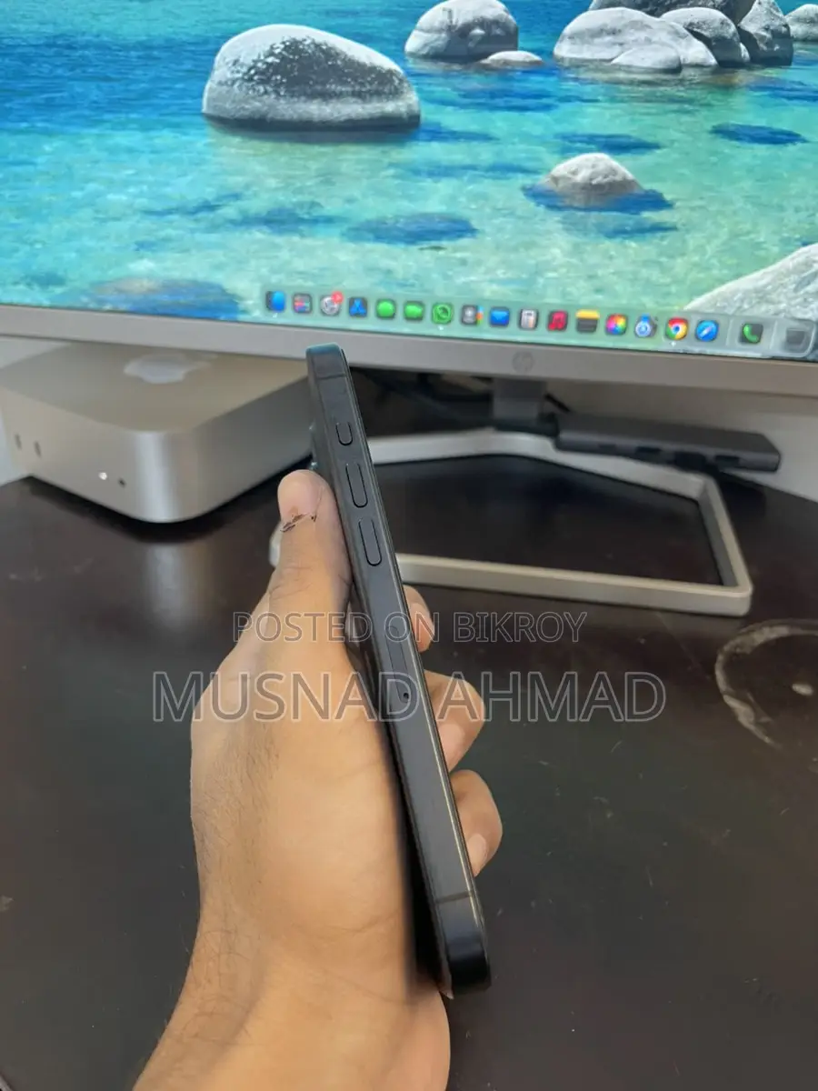 Apple iPhone 15 Pro (Used)