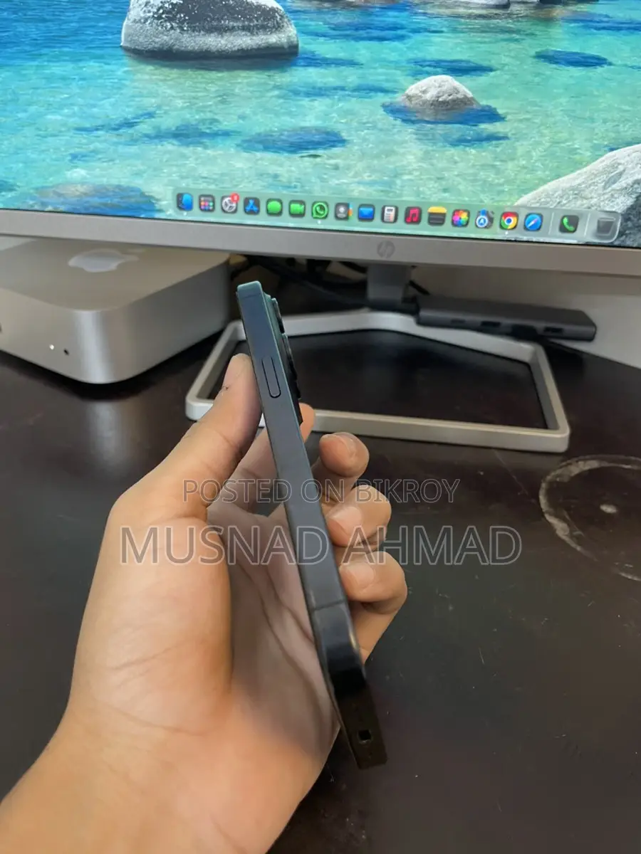 Apple iPhone 15 Pro (Used)