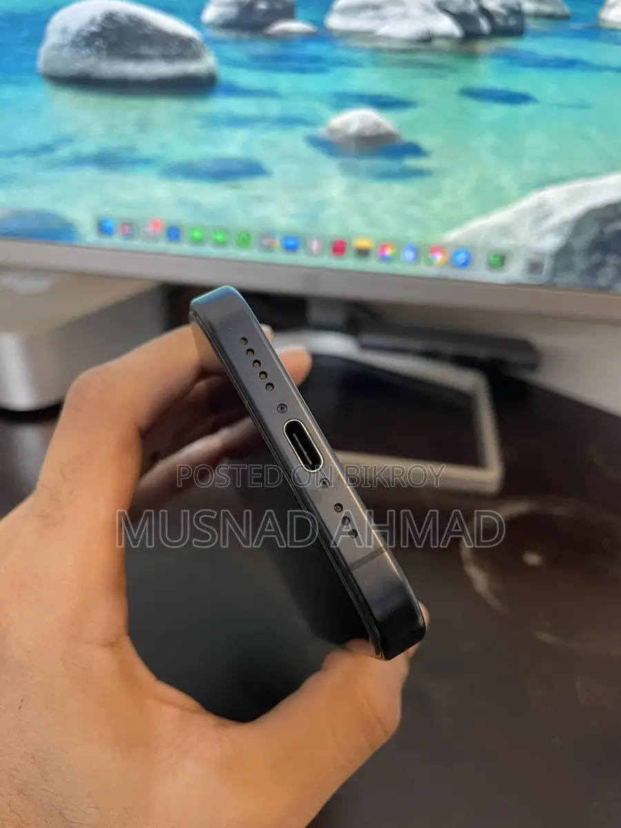 Apple iPhone 15 Pro (Used)