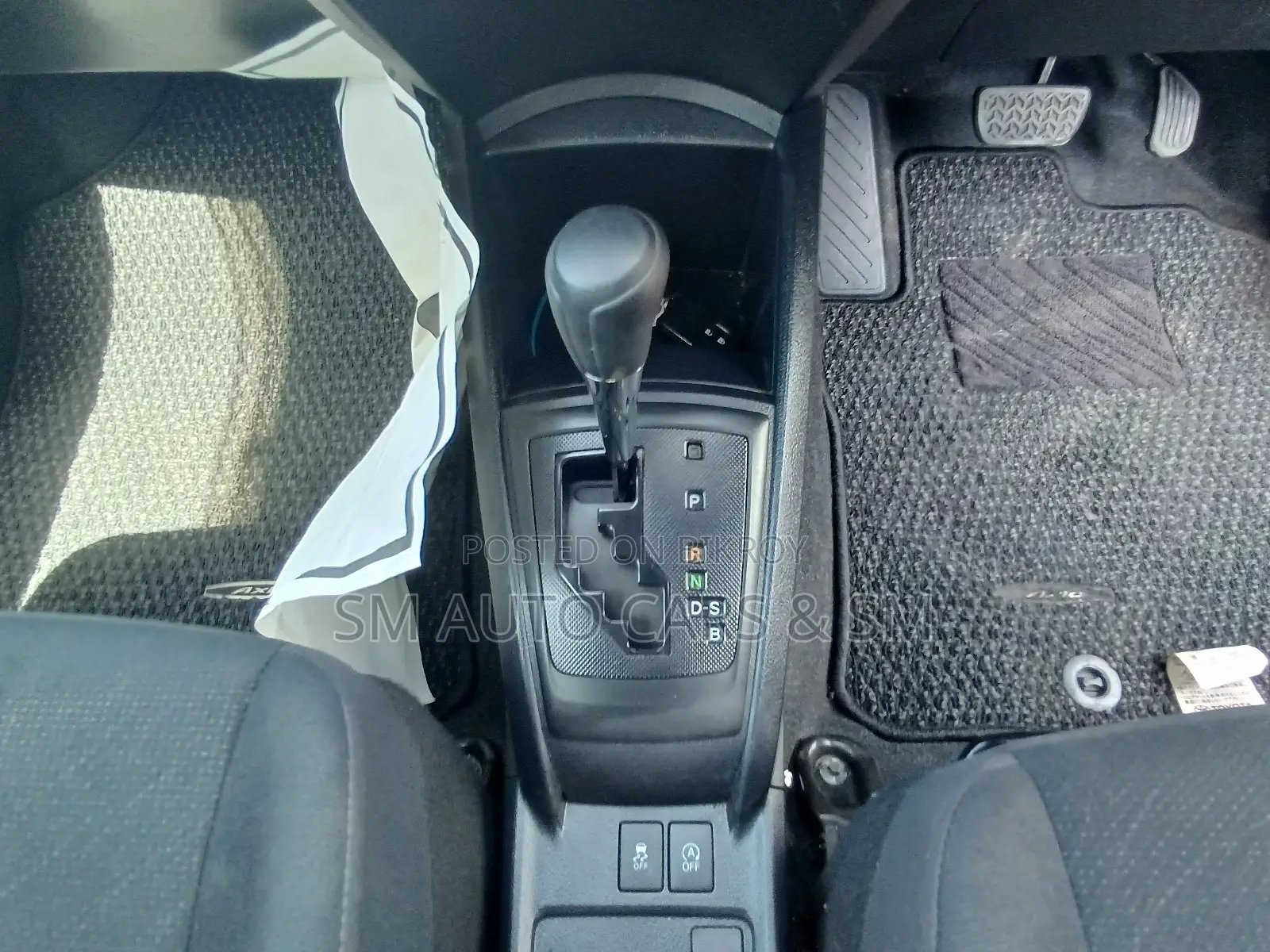 Toyota Axio EX Silver Color 2020