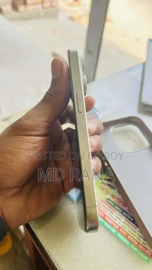 Apple iPhone 15 Pro (Used)