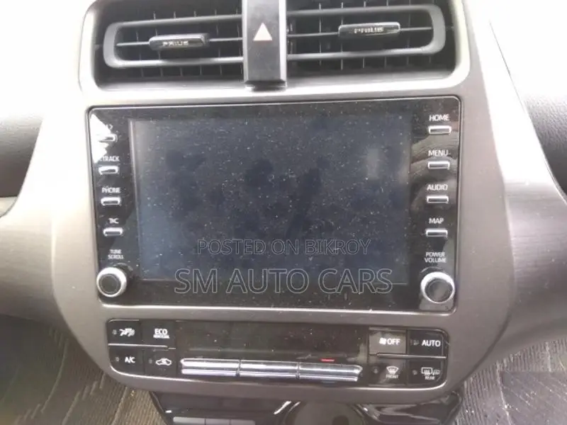 Toyota Prius A Touring Selection 2021