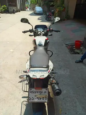Bajaj Pulsar 150 2022
