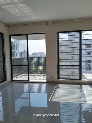 Swimming Pool, Gym, 2800 sq ft 4 bedroom new luxury semi-furnished flat for rent