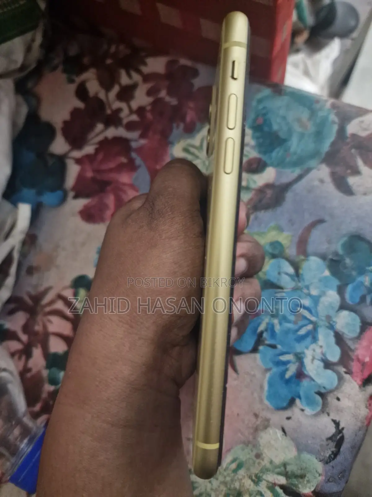 Apple iPhone 11 (Used)