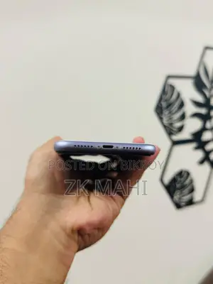 Apple iPhone 11 (Used)