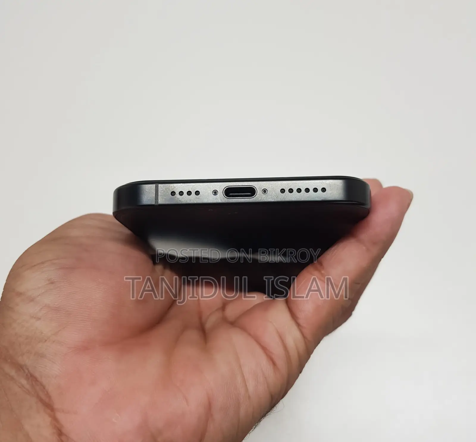 Apple iPhone 16 Pro Max . (Used)