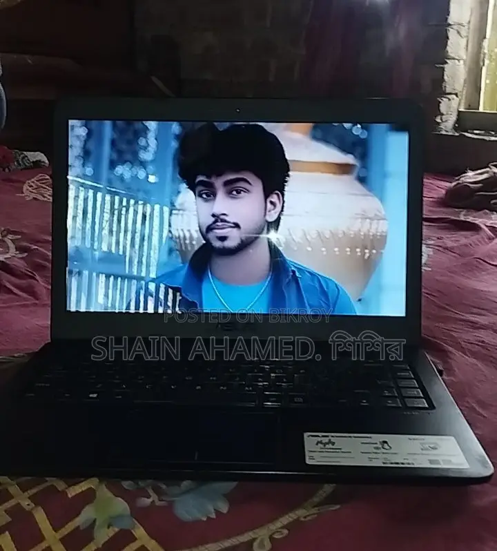 Laptop