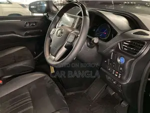 Toyota Esquire 𝐆𝐈_𝐏𝐑𝐄𝐌𝐈𝐔𝐌 2021
