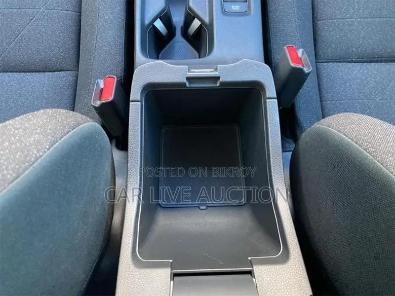 Honda Vezel Hybrid X package 2021