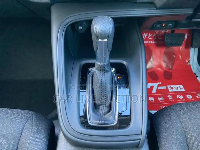 Honda Vezel Hybrid X package 2021