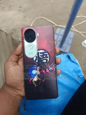 Vivo V40 . (Used)