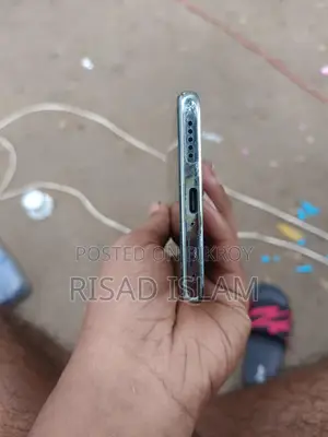 Vivo V40 . (Used)