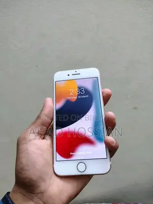 Apple iPhone 7 . (Used)