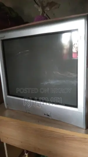 টিভি বিক্রয়ের জন্য