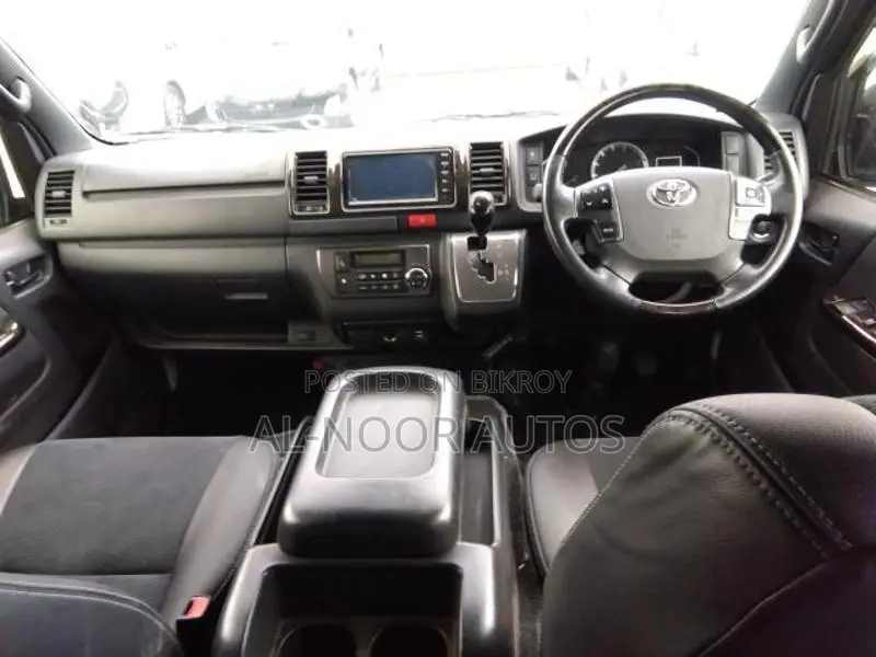 Toyota Hiace Super GL Dark Prime 2020
