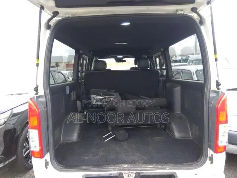 Toyota Hiace Super GL Dark Prime 2020