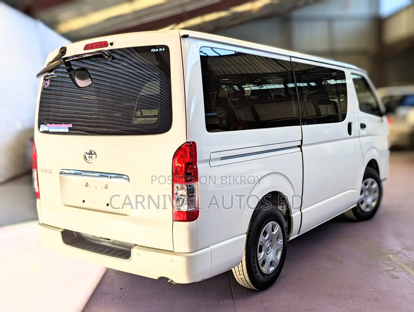 Toyota HiAce 2020 White
