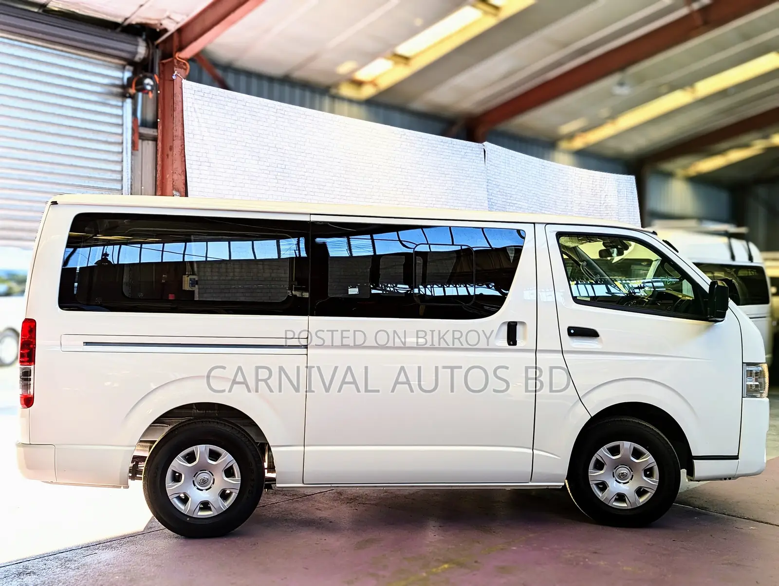 Toyota HiAce 2020 White