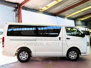 Toyota HiAce 2020 White