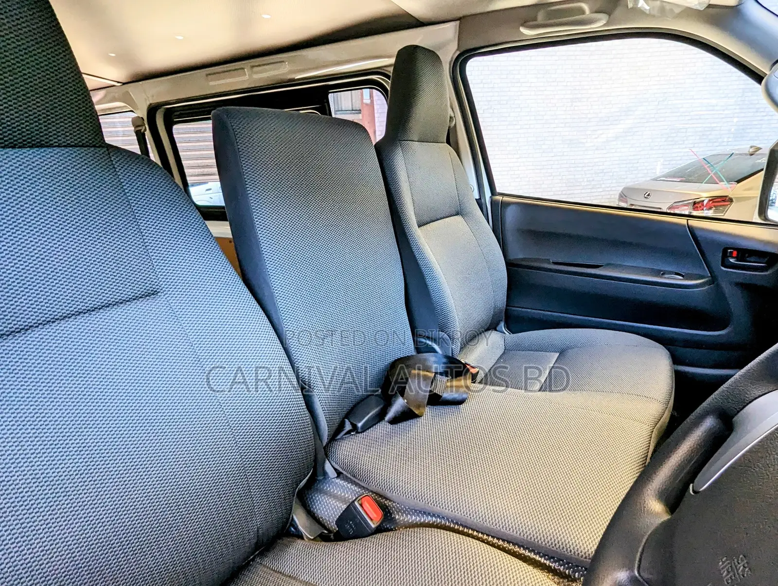 Toyota HiAce 2020 White