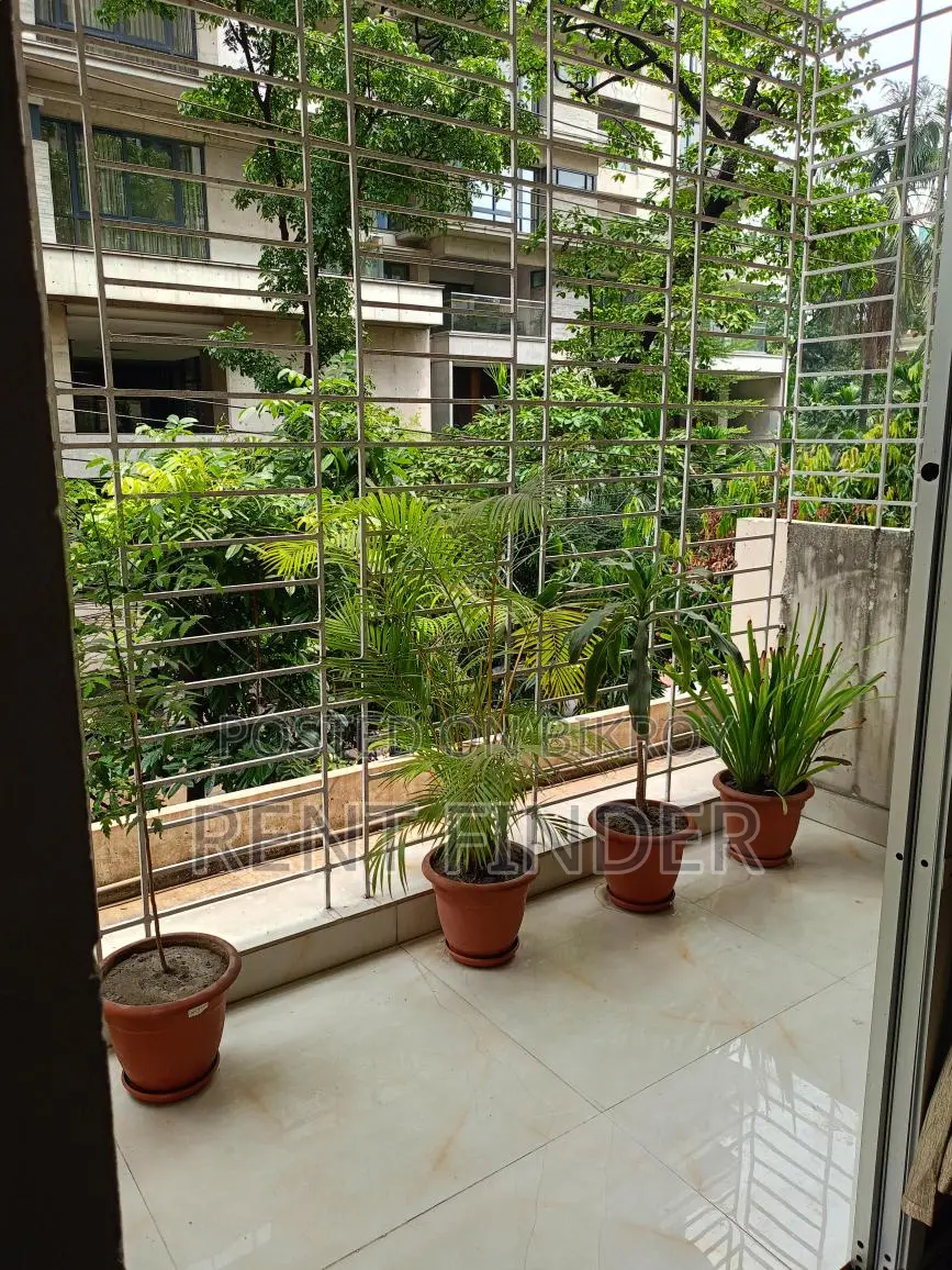Semi Furnished Office Space