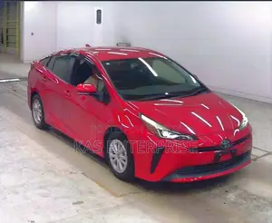 Toyota Prius S SAFETY SENSE RED 2021