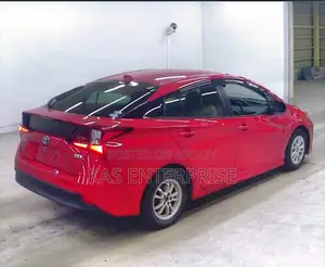 Toyota Prius S SAFETY SENSE RED 2021