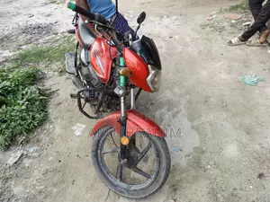Zaara 2016