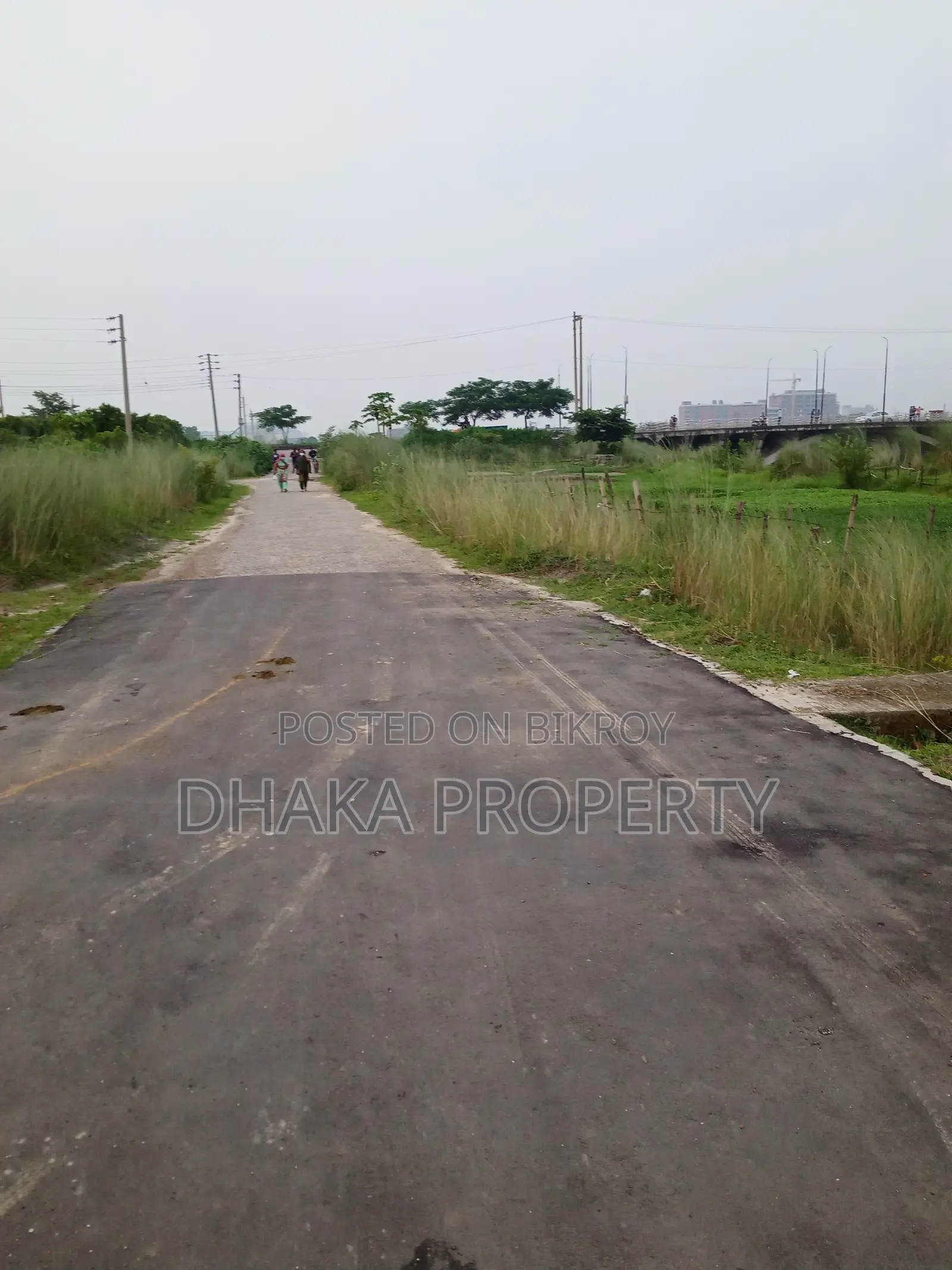 Back Side 150ft 3 Katha East at Sector-22