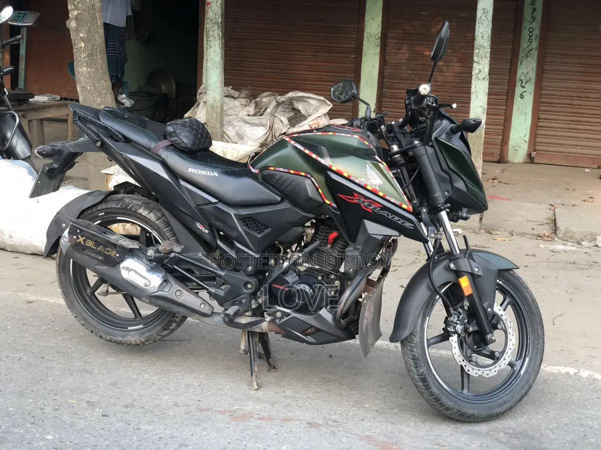 Honda X Blade . 2020