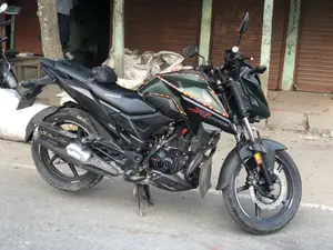 Honda X Blade . 2020