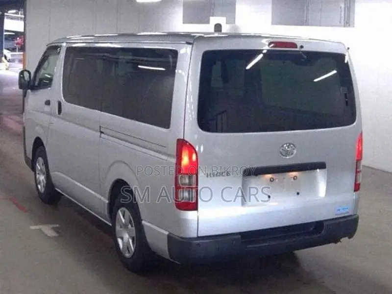 Toyota Hiace DX Silver Single AC 2021