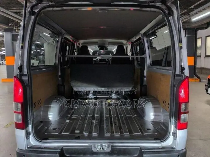 Toyota Hiace DX Silver Single AC 2021