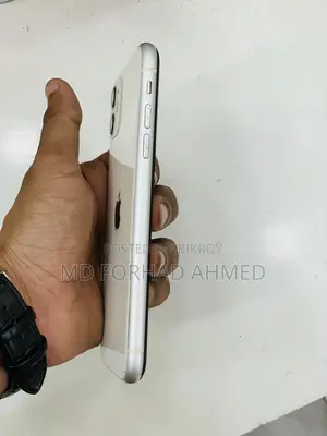 Apple iPhone 11 (Used)