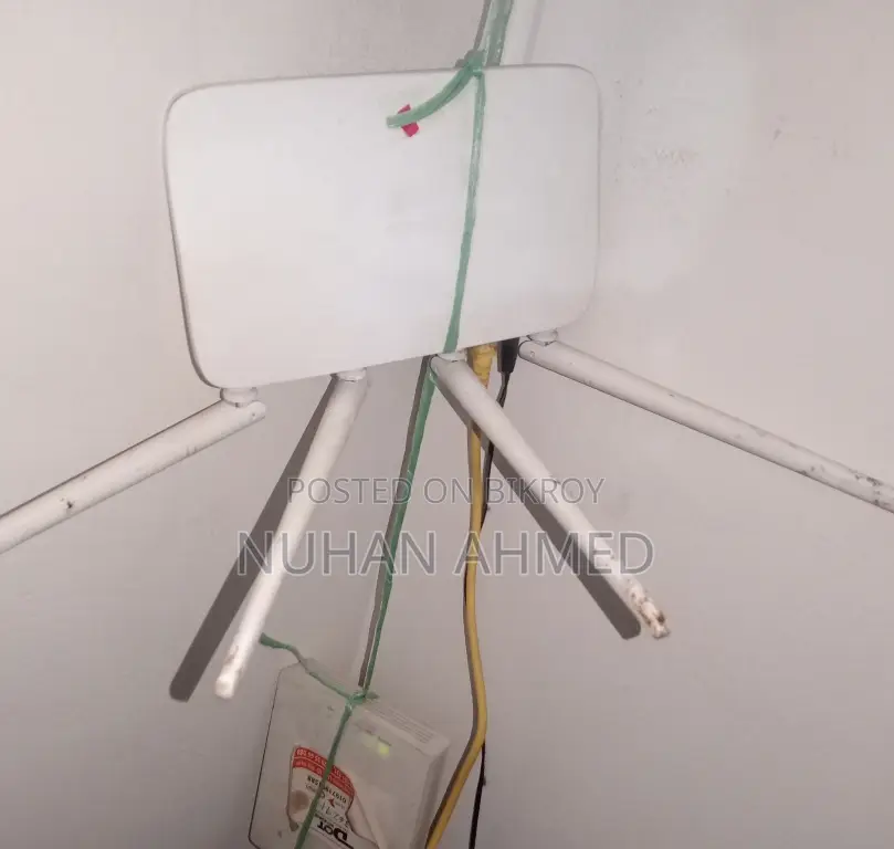 Tenda 4 Antenna Router