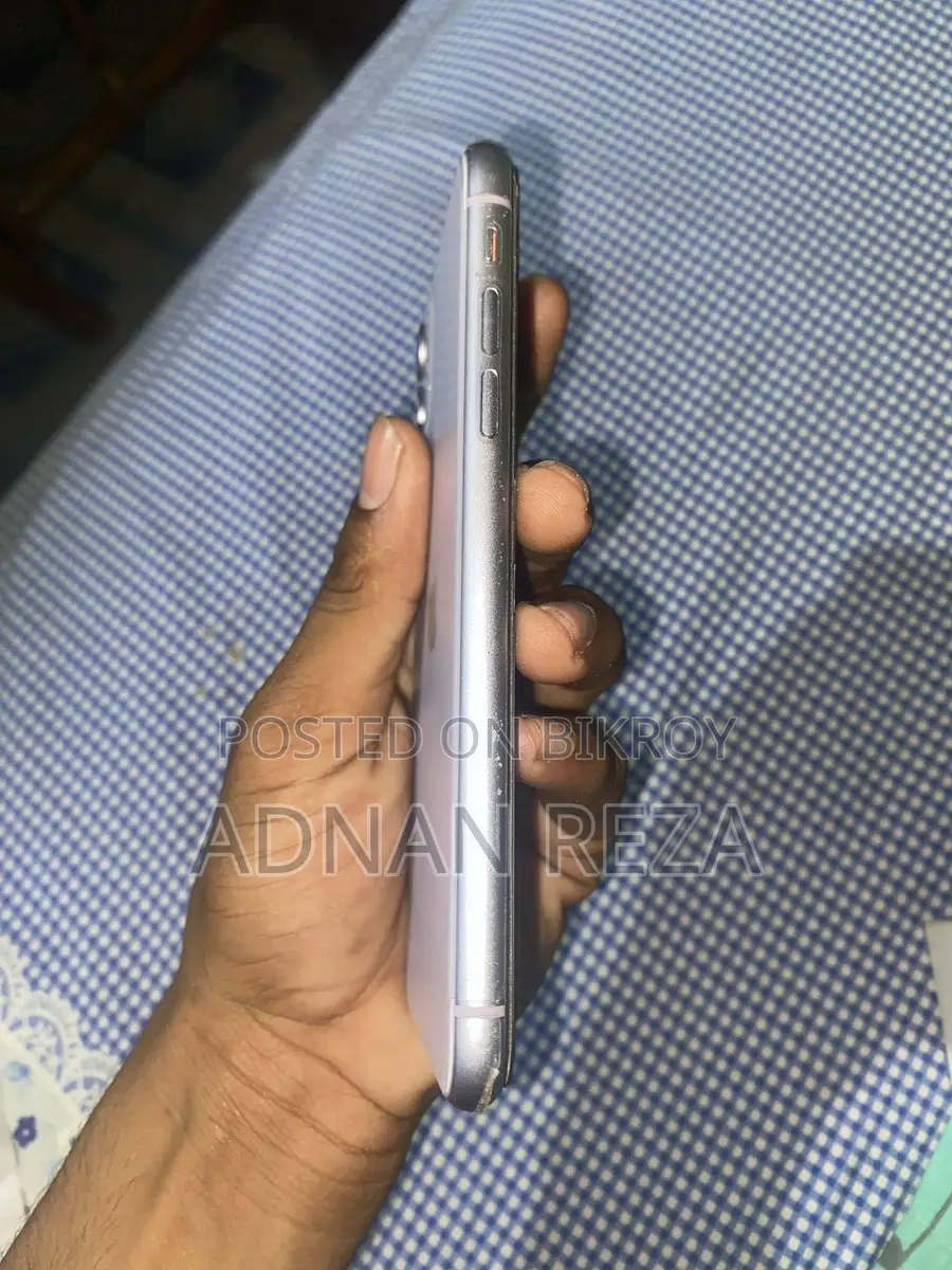 Apple iPhone 11 (Used)