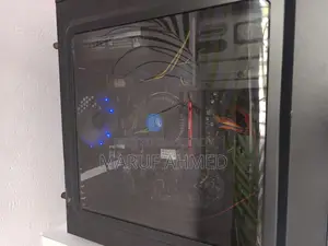 Intel 10th Gen Core i3 10100 কম্পিউটার মনিটরসহ