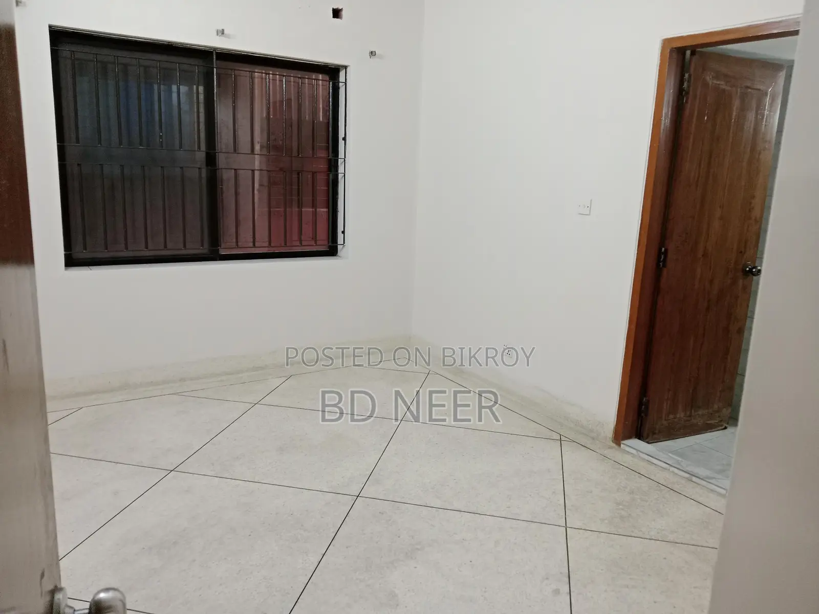 Office space available in resident building at gulshan